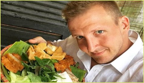 
Misha Cirkunov Height, Weight, Net Worth, Age, Birthday, Wikipedia, Who, Nationality, Biography 